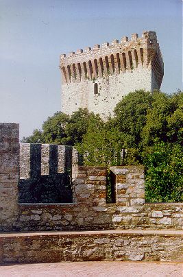 "Il Mastio" La torre del castello di Castiglione del Lago.